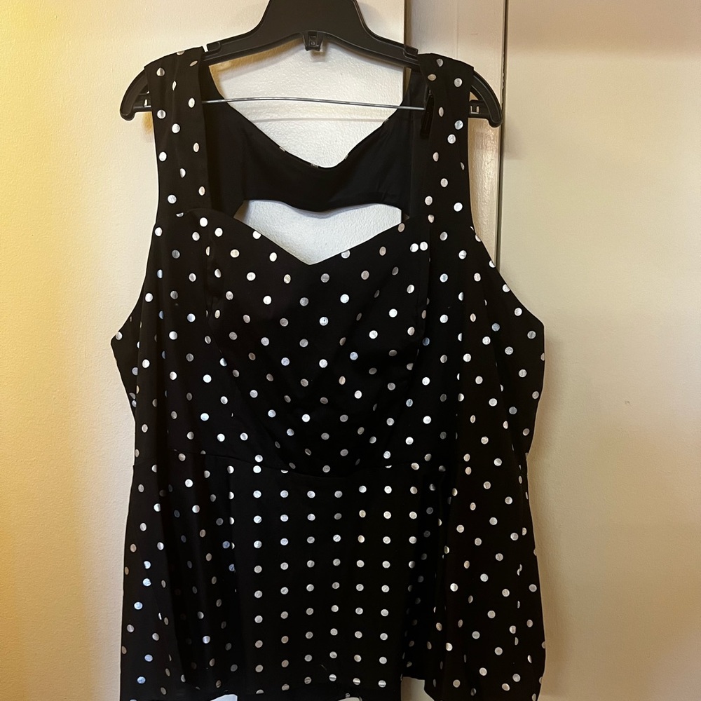 Torrid Foil Black Polka Dot Peplum Top. Size 4